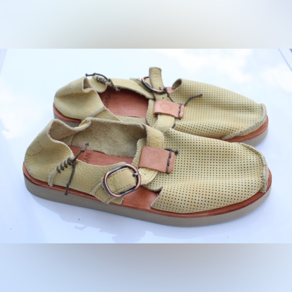 Satorisan Benirras Microperforated sandals